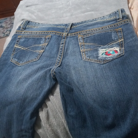 Aeropostle Jean capris 13/14 - Picture 4 of 12